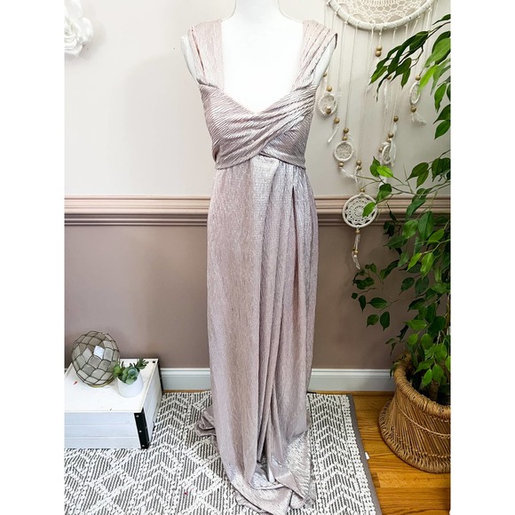 Rene Ruiz Collection Metallic Rose Sleeveless Long Gown NWT Size 2 - Picture 1 of 9